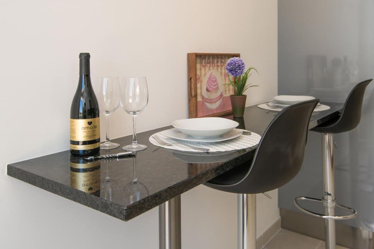Central Modern 2 Bed Apartment アルマカオ・デ・ペラ エクステリア 写真